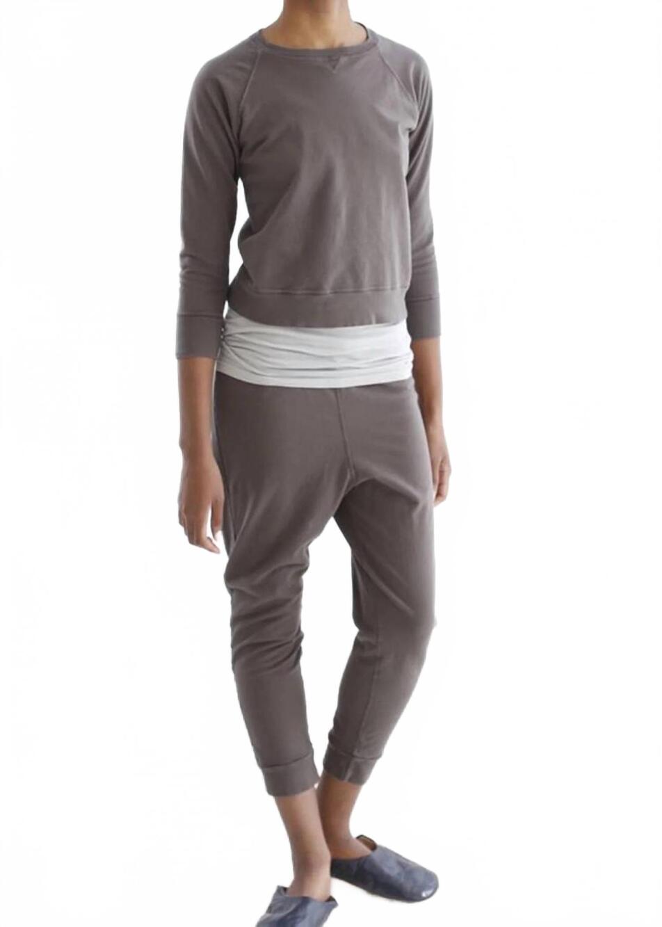 NEW DOMI cropped knit jogger in drizzle